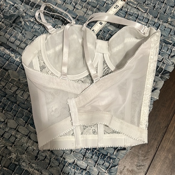 Sheer White Lace Underwired Bra Bustier Like New - Picture 6 of 10